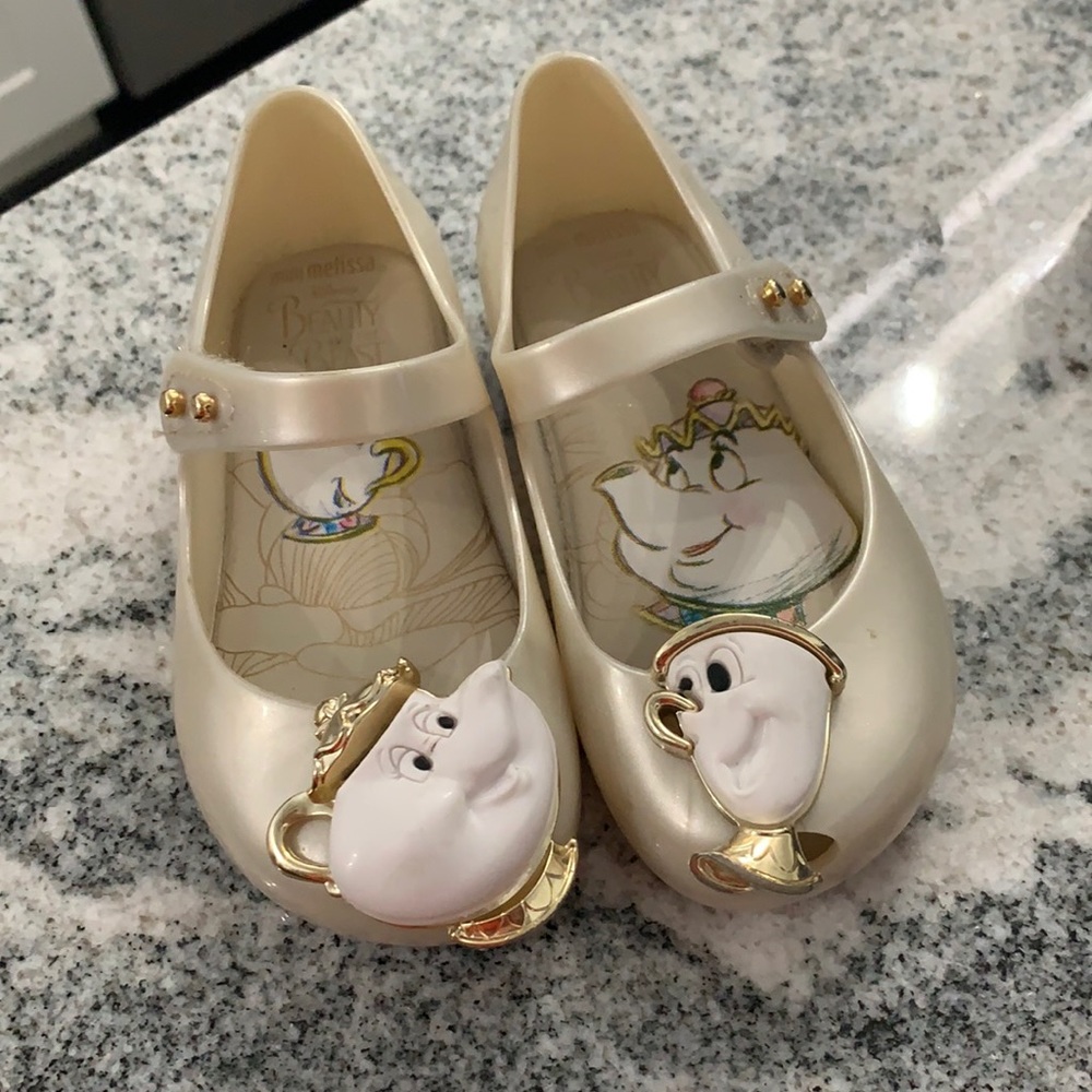 Mini Melissa disney size 7